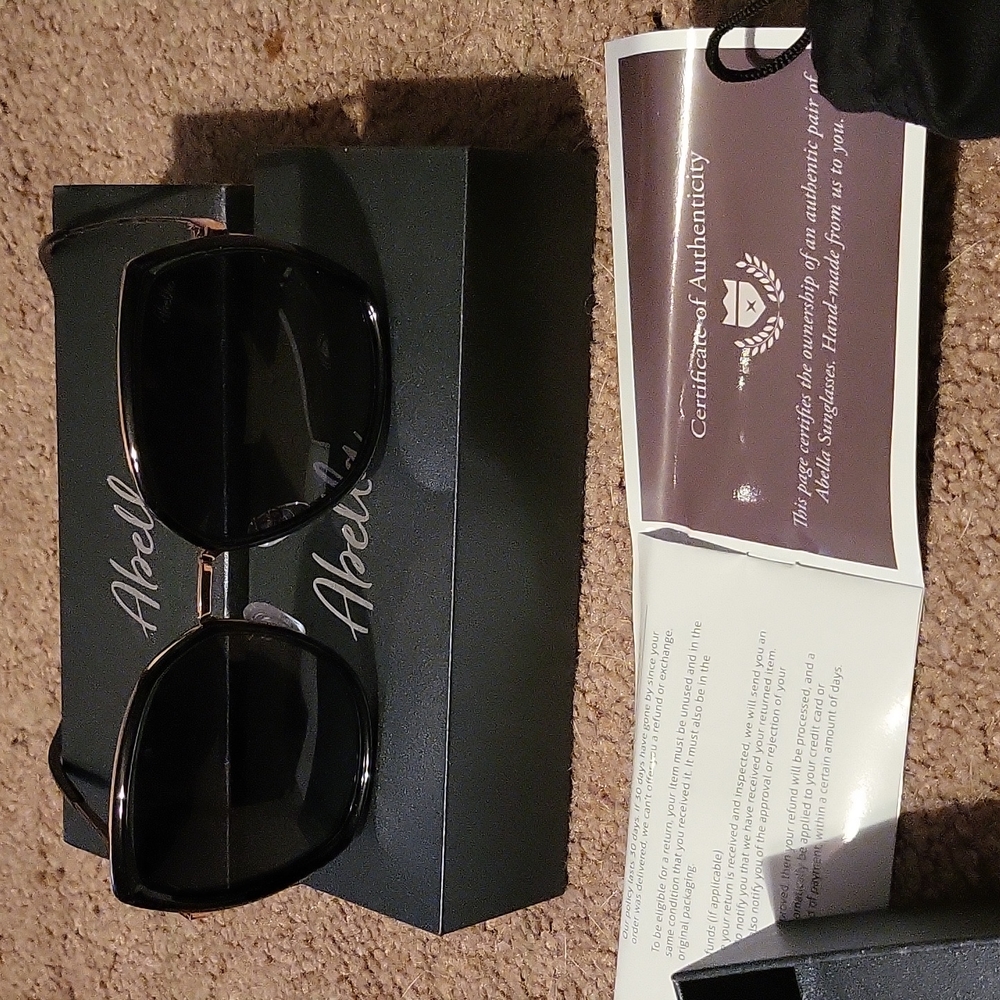 BRAND NEW ABELLA SUNGLASSES NWT